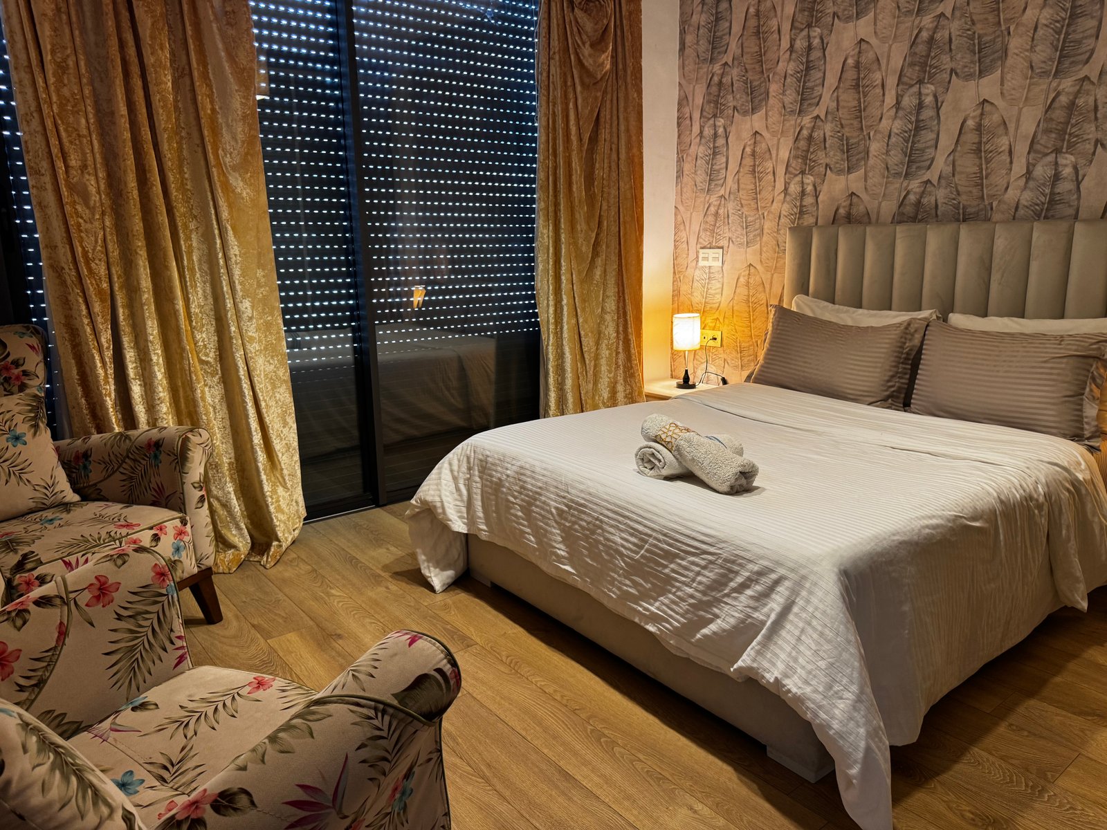 Romantic designed flat with large terrasse